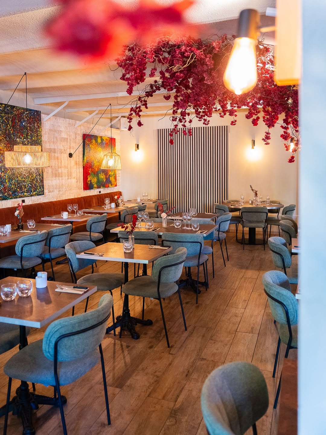 Salle intérieure du restaurant